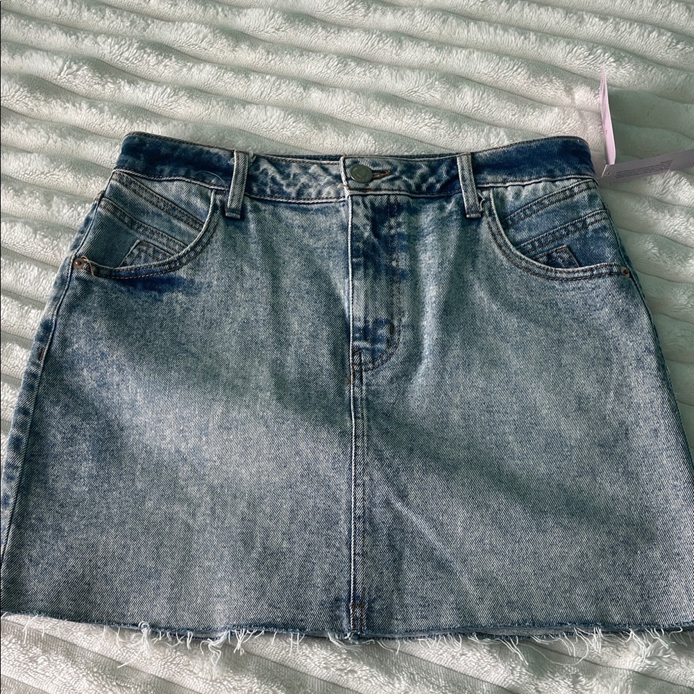 Classic Denim Mini Skirt in Washed Blue